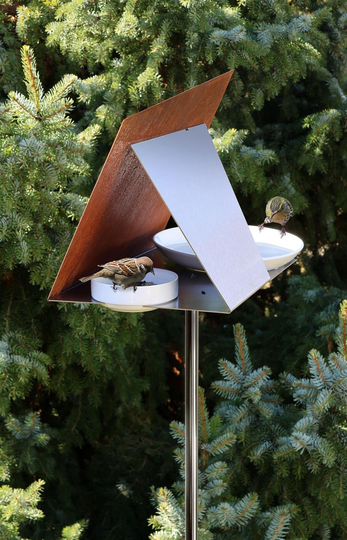 metal-bird-bath-feeder-corten-steel